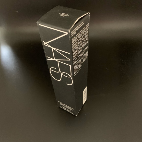 NARS velvet matte skin tint - light 3 Groenland - Picture 2 of 5